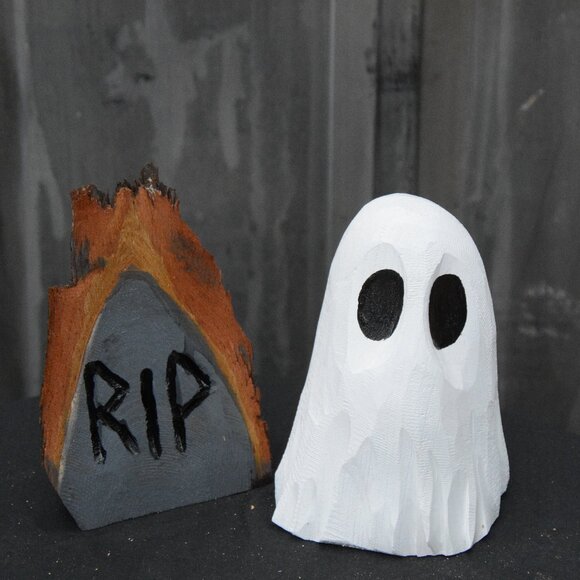 7-Inch Handmade Ghost Chainsaw Carving – Unique Spooky Halloween Decor - Picture 1 of 6